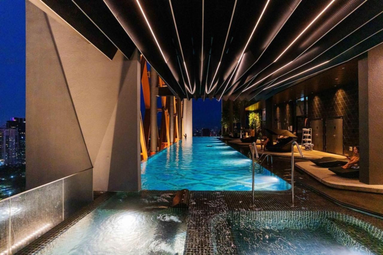 Scarletz Suites Klcc Twin Tower By Purple Orchid Kuala Lumpur Zewnętrze zdjęcie