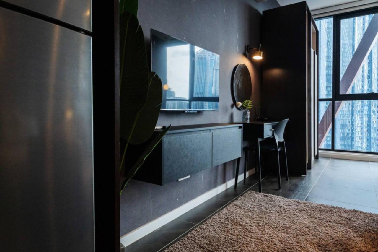 Scarletz Suites Klcc Twin Tower By Purple Orchid Kuala Lumpur Zewnętrze zdjęcie