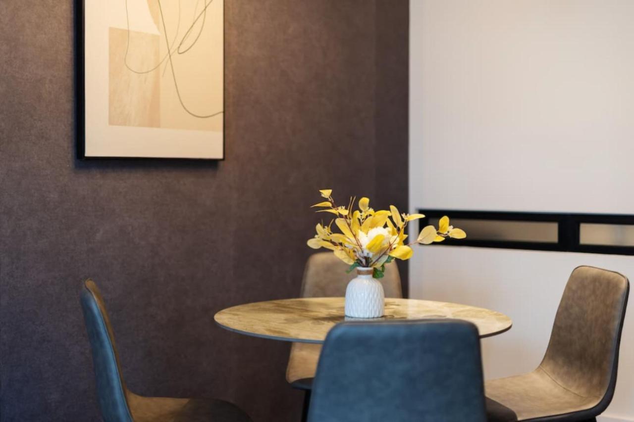 Scarletz Suites Klcc Twin Tower By Purple Orchid Kuala Lumpur Zewnętrze zdjęcie