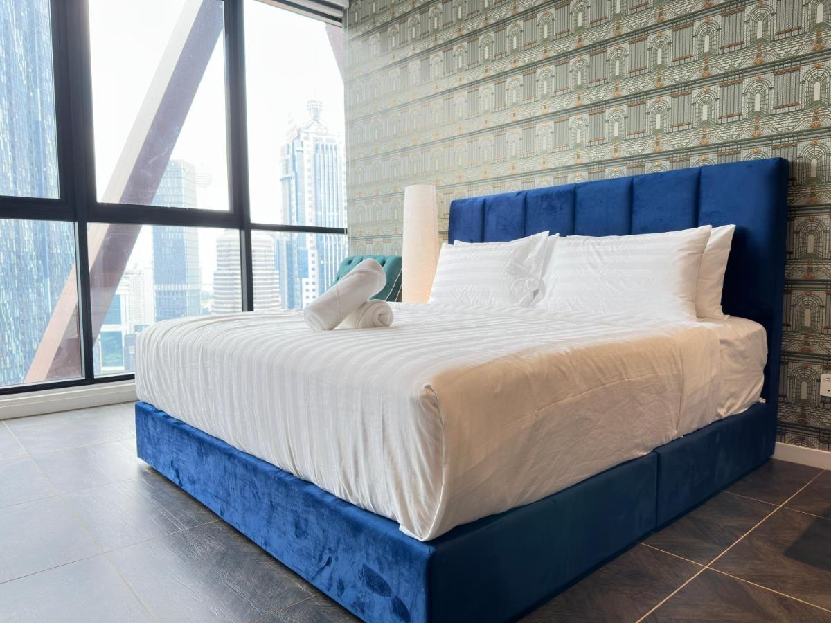 Scarletz Suites Klcc Twin Tower By Purple Orchid Kuala Lumpur Zewnętrze zdjęcie