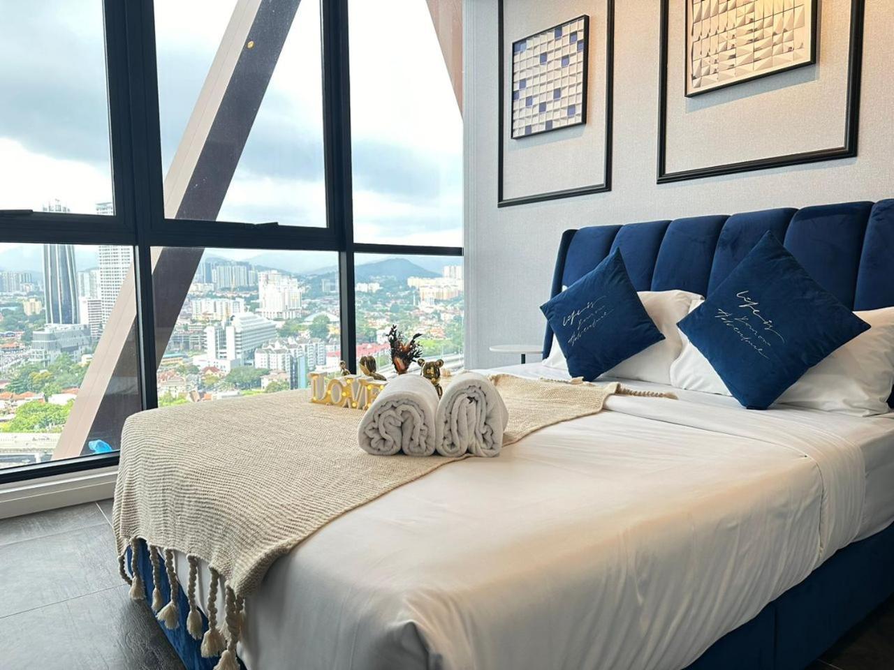 Scarletz Suites Klcc Twin Tower By Purple Orchid Kuala Lumpur Zewnętrze zdjęcie